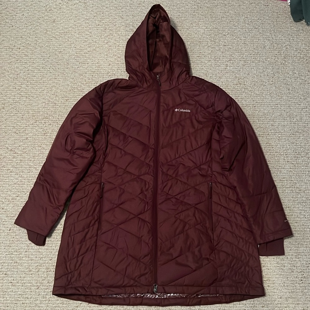Maroon Columbia Winter Coat. Has omni heat on the inside!